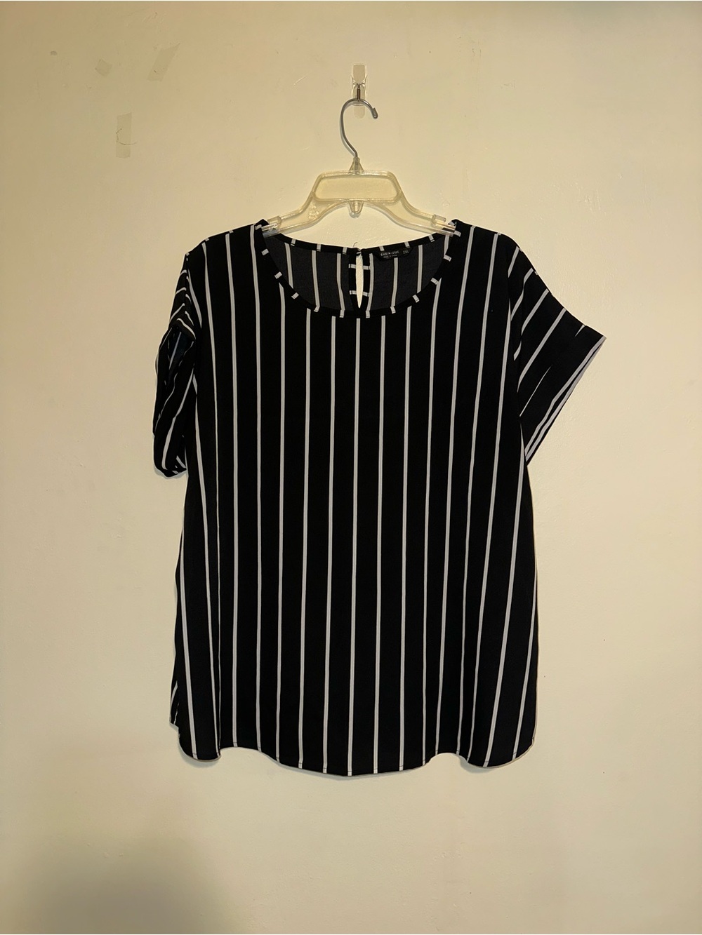 Black Vertical Stripe Short Sleeve Top